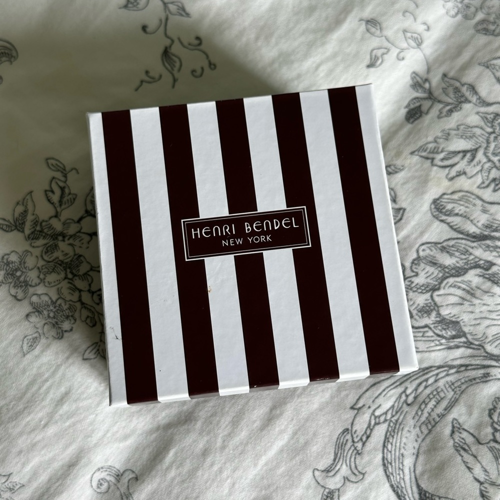 Henri Bendel Box & Jewelry Pouch